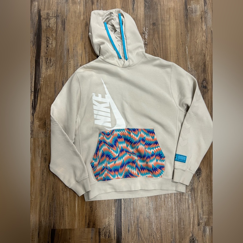 Nike Cream Hoodie with Blue Accent size medium preowned